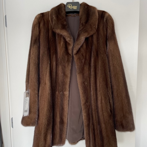 NWT Mink Fur Coat - Picture 6 of 13